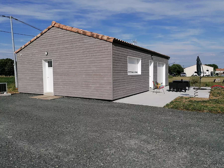 Réalisation par un constructeur de maison bois à Sainte-Gemme-la-Plaine