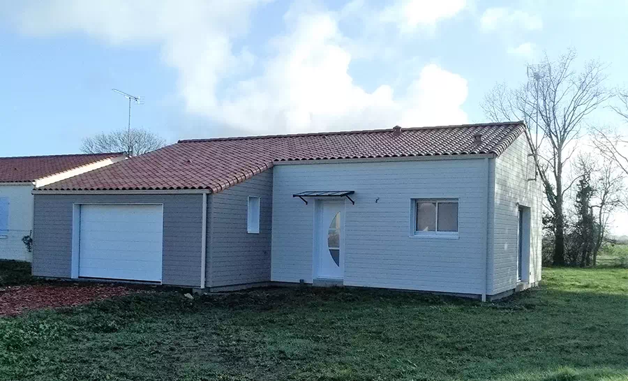 Réalisation par un constructeur de maison bois à Sainte-Gemme-la-Plaine